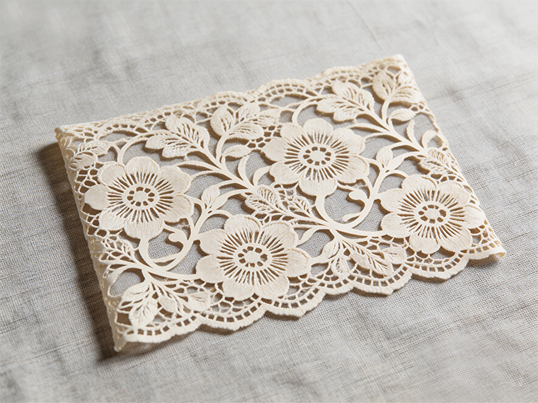 چرا سیستم های برش پارچه به کنترل کننده های لیزری چند محوره تغییر می کنند؟ کارایی کلیدی است.